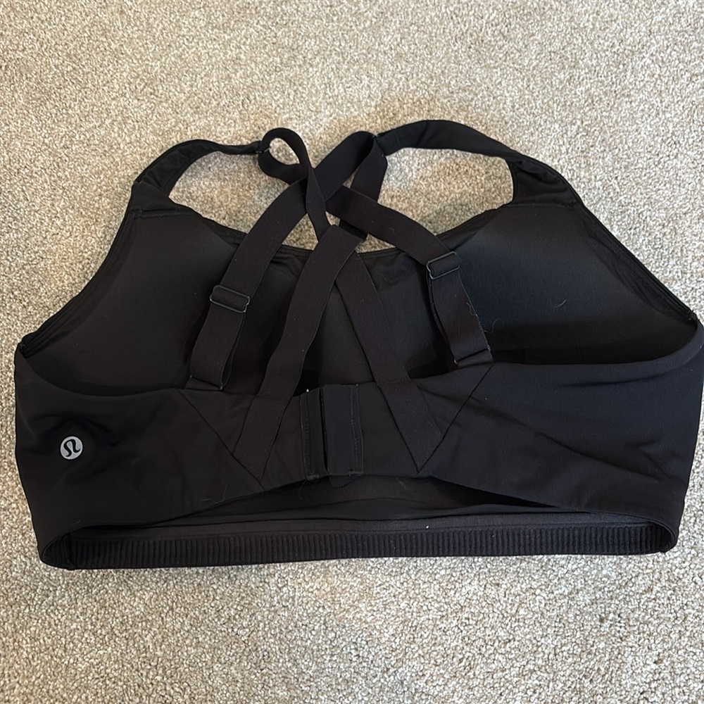 Lululemon Cross My Heart Bra
Black 38D - Picture 5 of 6